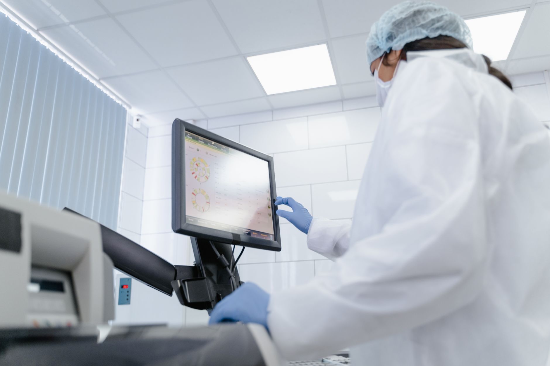 AI Is Everywhere in R&D Labs — So Why Are Companies Still Burning Billions on Wasted Research?